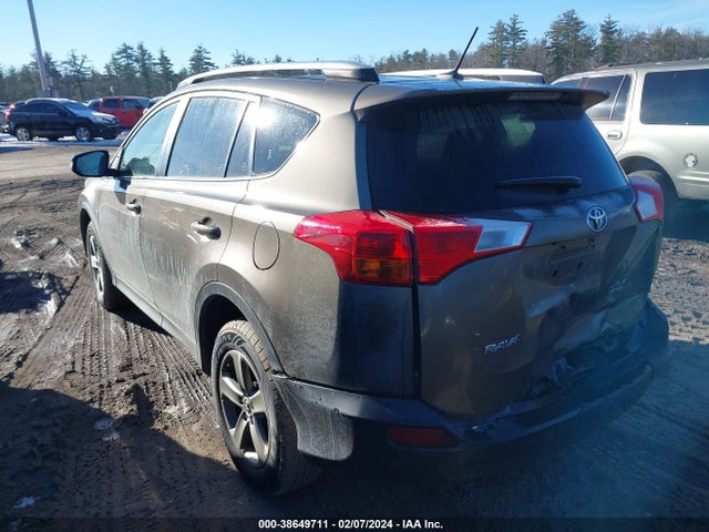 Toyota Rav4 Xle 2015 JTMRFREV9FD165724 Image 3