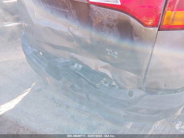 Toyota Rav4 Xle 2015 JTMRFREV9FD165724 Image 6