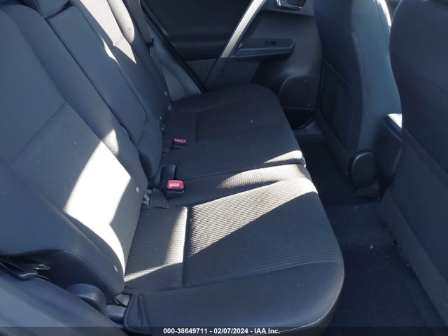 Toyota Rav4 Xle 2015 JTMRFREV9FD165724 Image 8