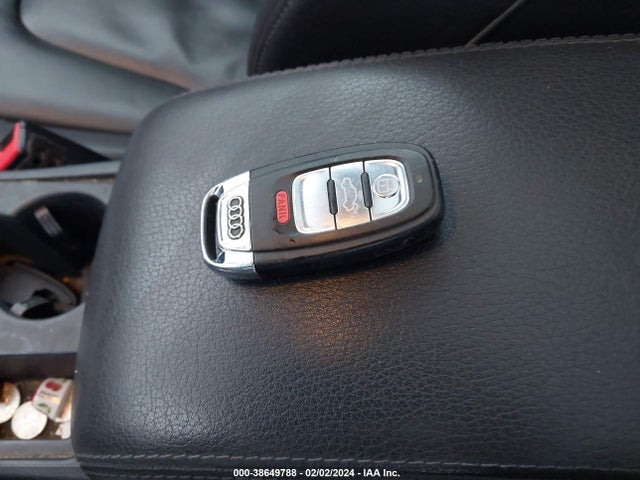 WAURFAFR4EA057818 Audi A5 2.0t Premium