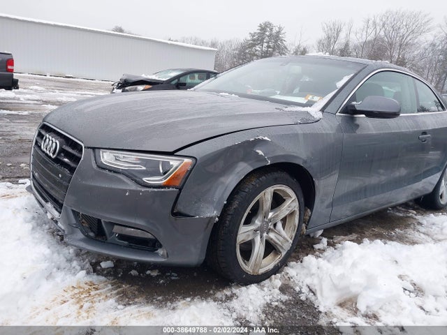 WAURFAFR4EA057818 Audi A5 2.0t Premium