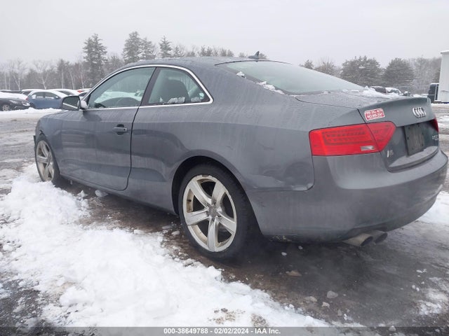 WAURFAFR4EA057818 Audi A5 2.0t Premium