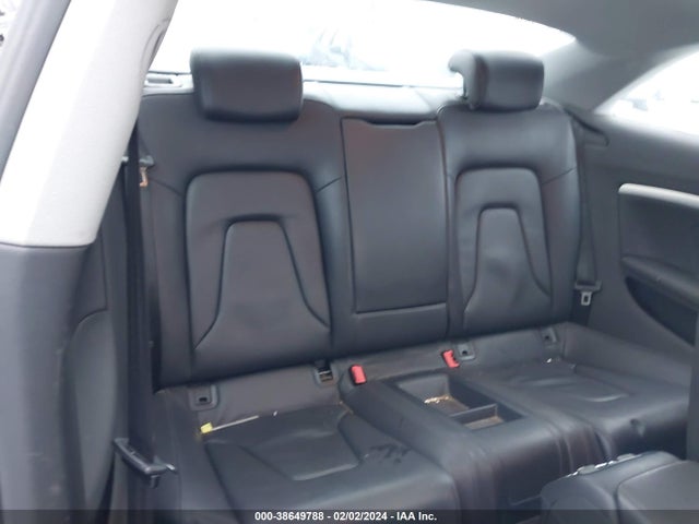 WAURFAFR4EA057818 Audi A5 2.0t Premium