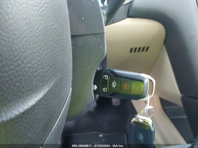 Продажа на аукционе авто 2016 Ford Fusion Se, vin: 3FA6P0H78GR261741, номер лота: 38649811