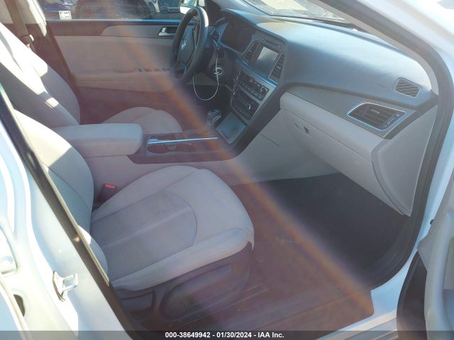2016 Hyundai Sonata Se მანქანა იყიდება აუქციონზე, vin: 5NPE24AF4GH289164, აუქციონის ნომერი: 38649942