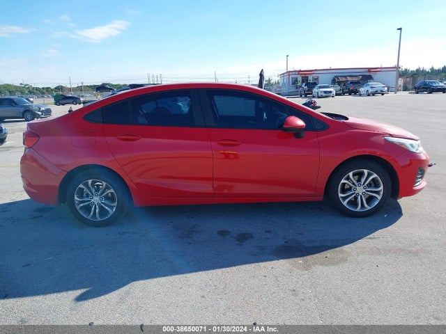 2019 CHEVROLET CRUZE LS VIN: 1G1BC5SM5K7110171