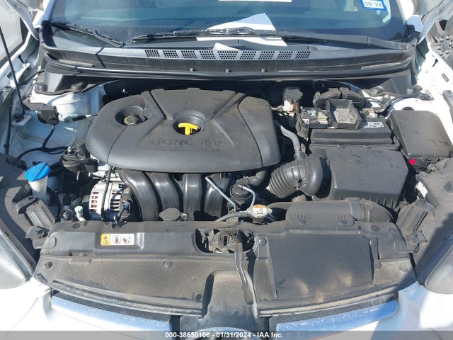 2016 HYUNDAI ELANTRA SE VIN: 5NPDH4AE8GH689245
