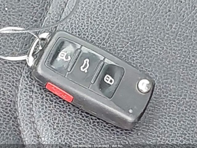 1VWBN7A39EC098069 Volkswagen Passat 2.0l Tdi Se
