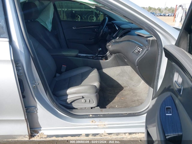 Chevrolet IMPALA 1LT 2018 1G1105SA1JU127513 Image 5