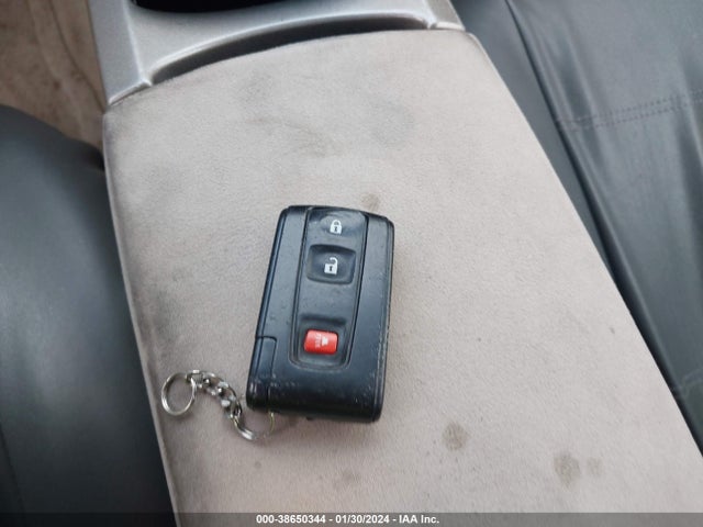 2004 TOYOTA PRIUS VIN: JTDKB20UX40088515