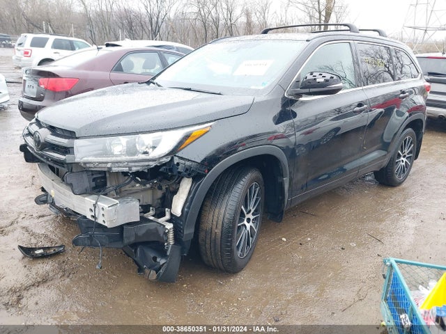 2018 TOYOTA HIGHLANDER SE VIN: 5TDJZRFH0JS864041