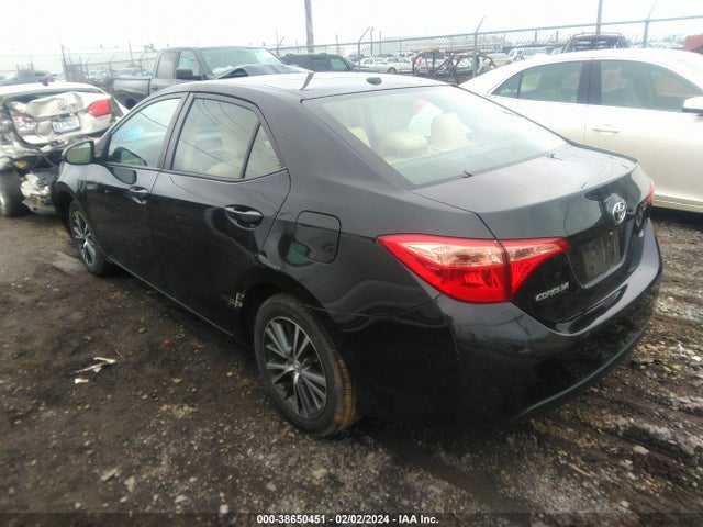 Toyota COROLLA LE 2018 2T1BURHE6JC973179 Image 3