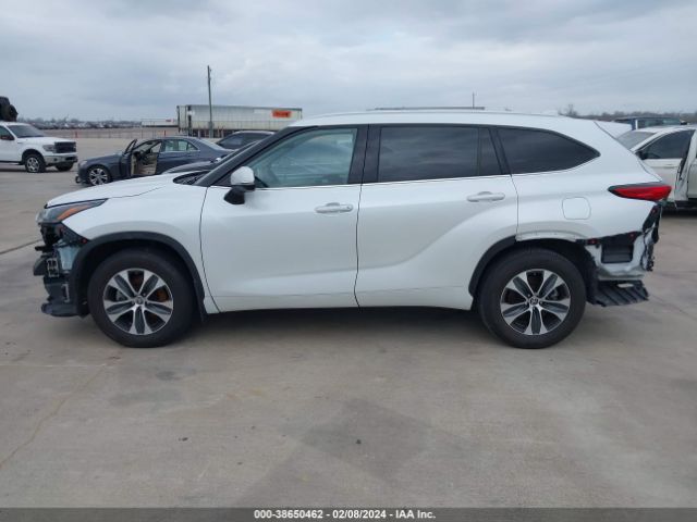 5TDGZRAH2NS545019 Toyota Highlander Xle