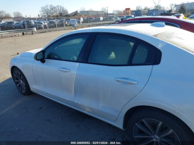 7JR102TZ1MG108748 Volvo S60 T5 Momentum