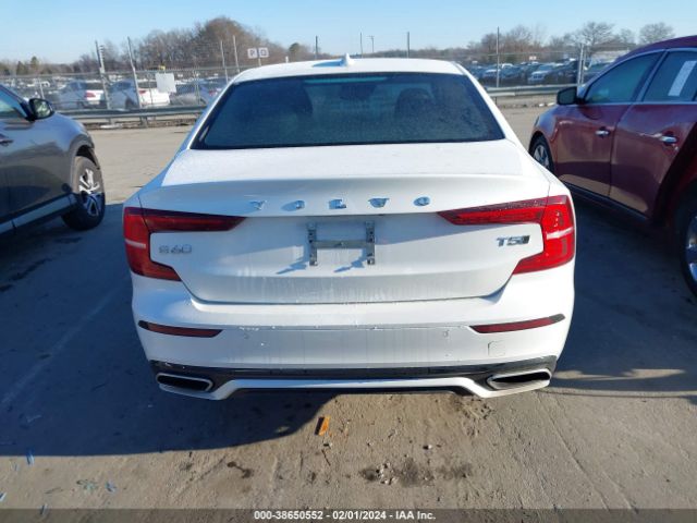 7JR102TZ1MG108748 Volvo S60 T5 Momentum