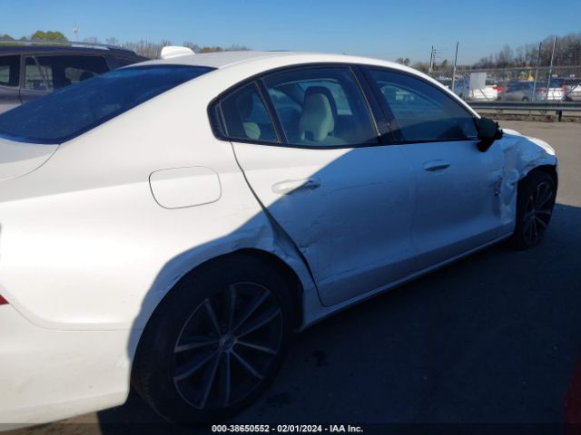 7JR102TZ1MG108748 Volvo S60 T5 Momentum