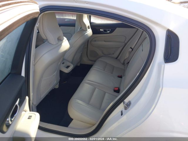 7JR102TZ1MG108748 Volvo S60 T5 Momentum