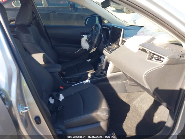Toyota Corolla Cross Xle 2023 7MUDAAAG7PV043389 Image 5