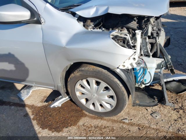 3N1CN7AP0FL804722 Nissan Versa 1.6 Sv