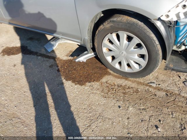 3N1CN7AP0FL804722 Nissan Versa 1.6 Sv