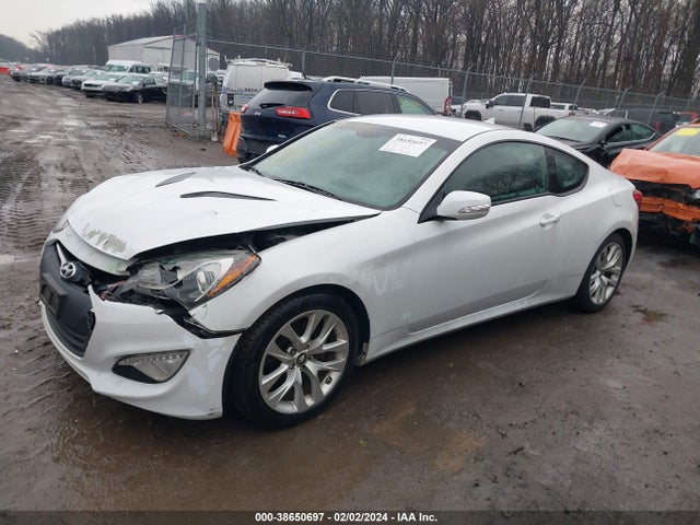 Hyundai Genesis 3.8 Base 2015 KMHHU6KJ1FU123660 Image 2