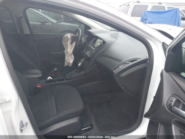 1FADP3H22JL204793 Ford FOCUS SEL