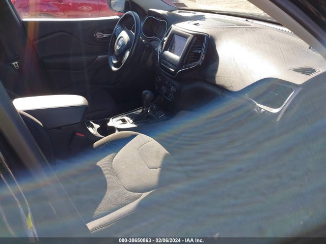 Jeep Cherokee Latitude 4x4 2019 1C4PJMCX5KD382811 Image 5