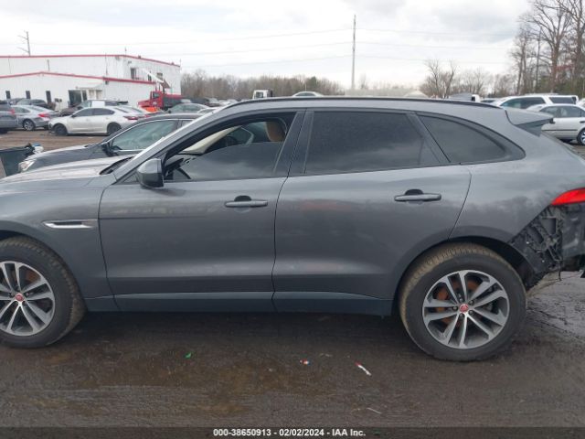 SADCJ2BV4HA881021 Jaguar F-pace 35t Premium