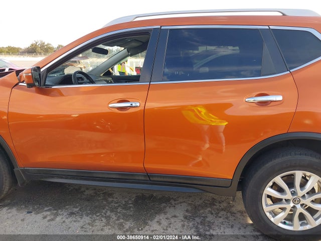 Nissan ROGUE SV 2018 5N1AT2MV2JC741713 Image 15