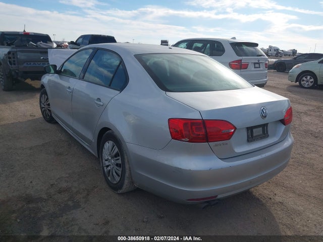 3VW2K7AJ2EM304130 Volkswagen Jetta 2.0l S