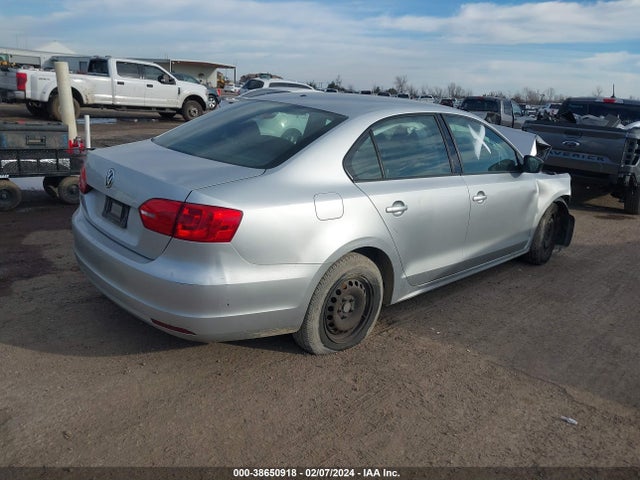 3VW2K7AJ2EM304130 Volkswagen Jetta 2.0l S
