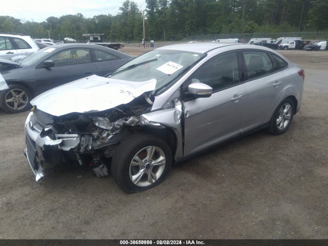 Ford FOCUS SE 2014 1FADP3F2XEL261820 Image 2