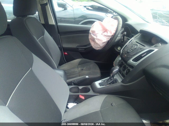 Ford FOCUS SE 2014 1FADP3F2XEL261820 Image 5