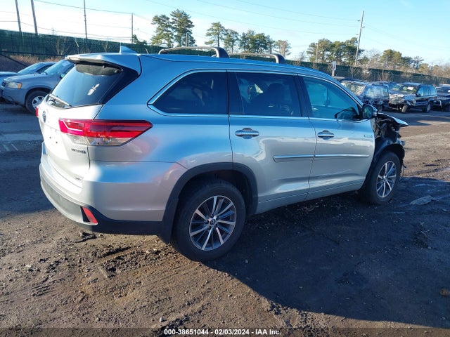 2018 TOYOTA HIGHLANDER HYBRID XLE VIN: 5TDJGRFH5JS045287
