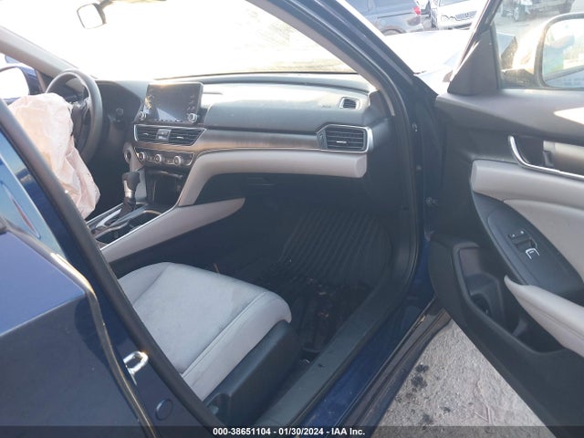 Honda ACCORD LX 2018 1HGCV1F18JA135096 Image 5