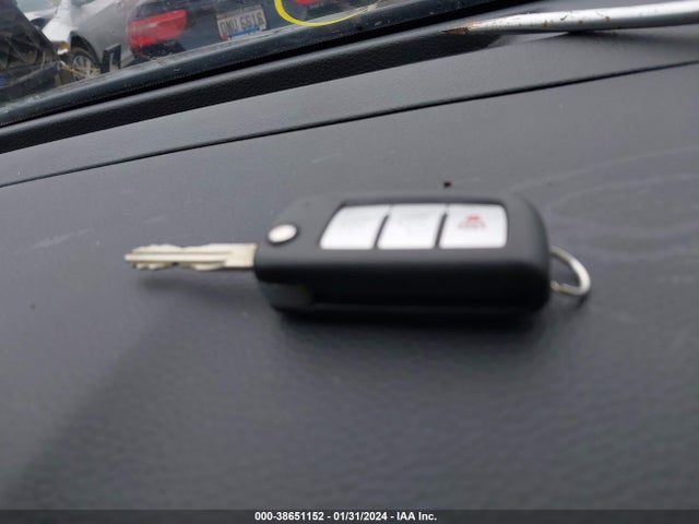 Nissan ROGUE S 2016 KNMAT2MV9GP723988 Image 11