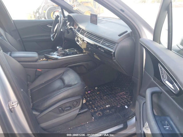 2018 AUDI Q7 3.0T PREMIUM VIN: WA1LAAF71JD036210