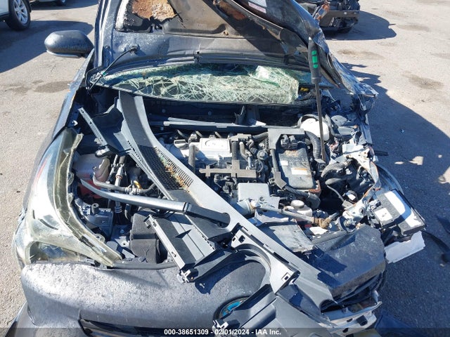 Toyota Prius Four Touring 2018 JTDKARFU7J3551885 Image 10