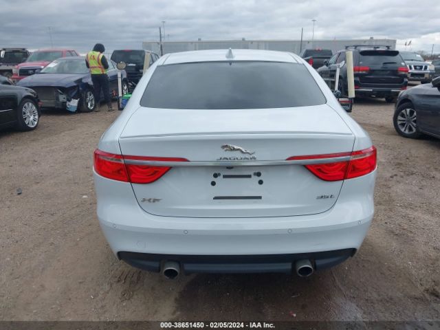 SAJBF4BVXGCY12892 Jaguar Xf R - Sport