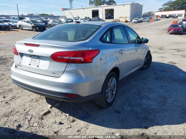 Ford FOCUS SE 2017 1FADP3F24HL264278 Image 4
