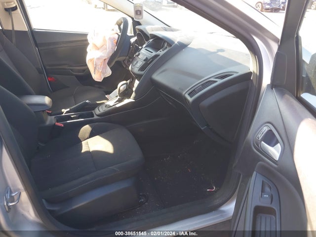 Ford FOCUS SE 2017 1FADP3F24HL264278 Image 5