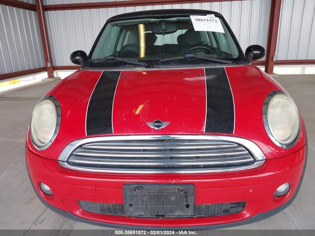 2010 MINI COOPER WMWMF3C54ATU78525 Photo 5