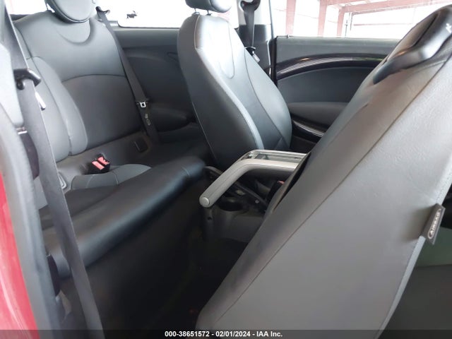 2010 MINI COOPER WMWMF3C54ATU78525 Photo 7