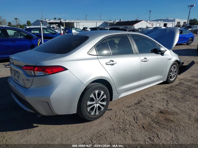 Toyota Corolla Hybrid Le 2021 JTDEAMDEXMJ007876 Image 4
