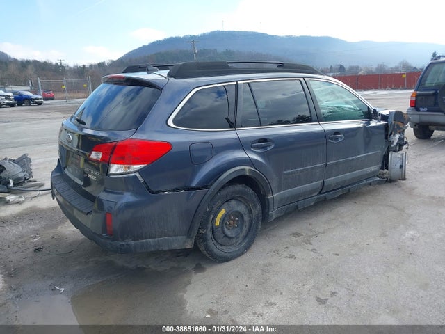 Subaru Outback 2.5i Premium 2014 4S4BRBCC7E3283272 Image 4