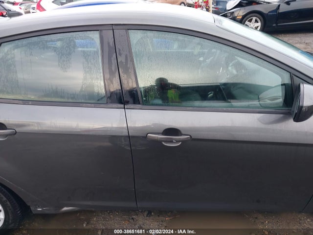 2018 FORD FOCUS SE VIN: 1FADP3K2XJL284577