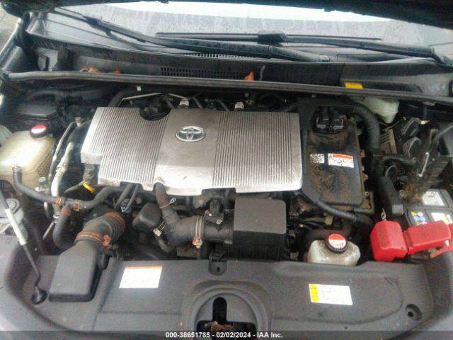 JTDKARFU1G3004197 Toyota Prius Three Touring