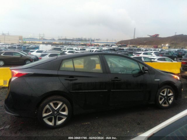 JTDKARFU1G3004197 Toyota Prius Three Touring