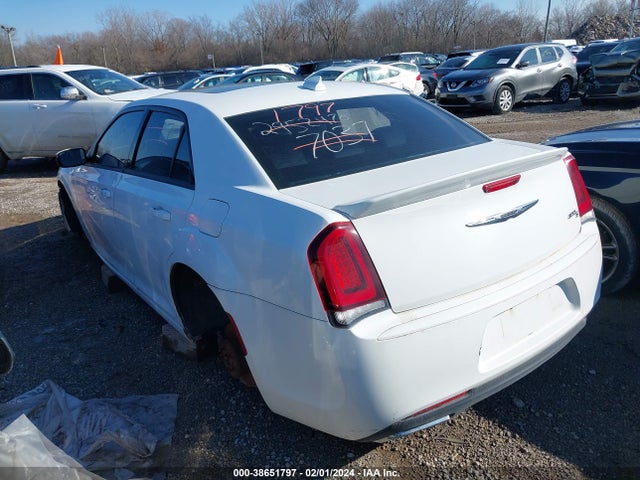 Chrysler 300 S 2015 2C3CCABG7FH767129 Image 3