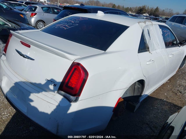 Chrysler 300 S 2015 2C3CCABG7FH767129 Image 4